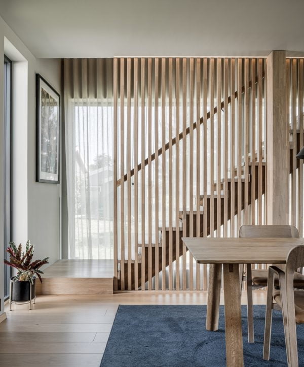 Elegant Staircase for Three-Story Home | LHM Step